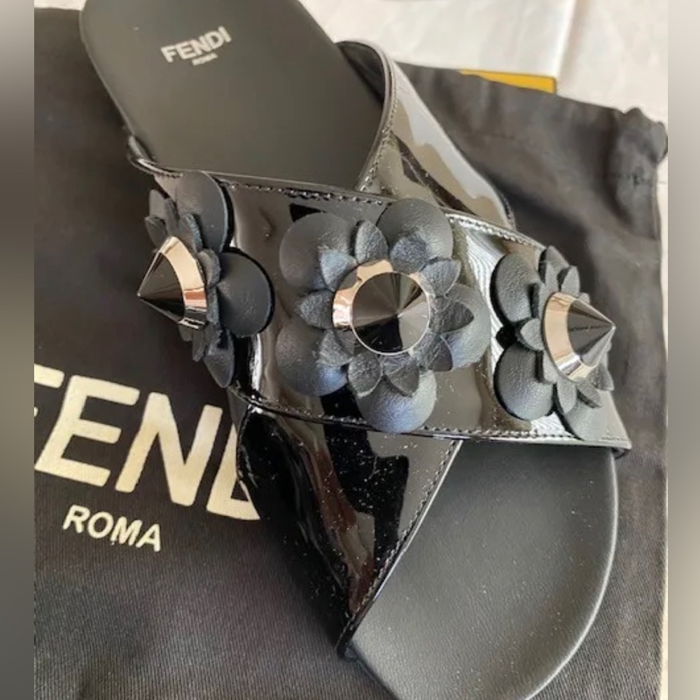 FENDI Flowerland Black Patent Leather Slip On Crisscross Slides Sandals Size 36.